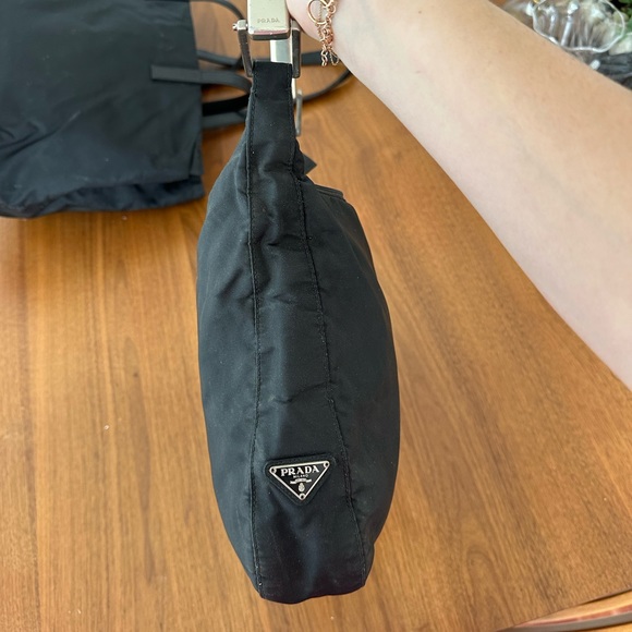 Prada nylon shoulder bag with silver metal strap - Picture 4 of 6